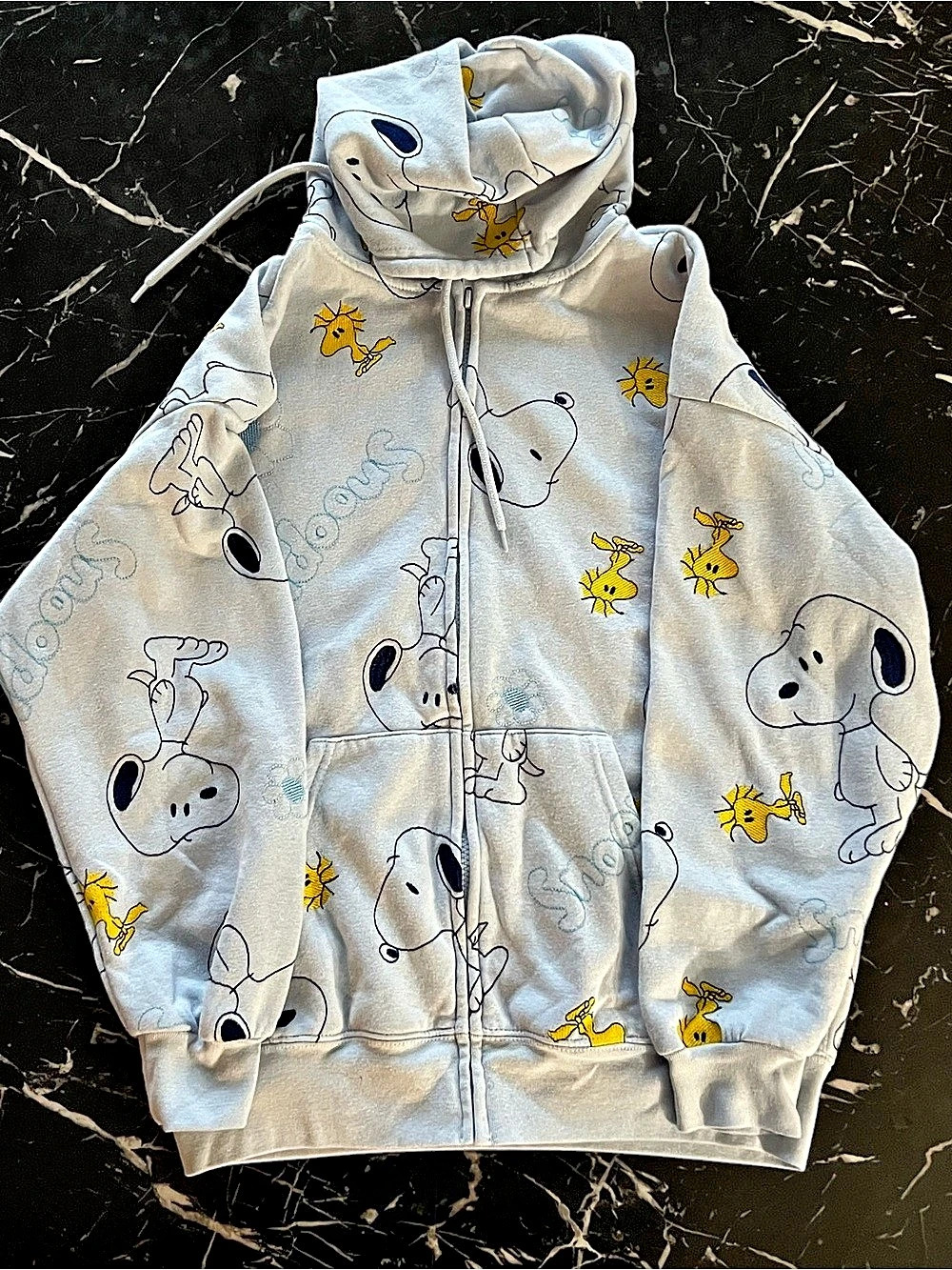 PEANUTS Snoopy Peanuts zip-up hoodie Womens Small Blue & White NWT